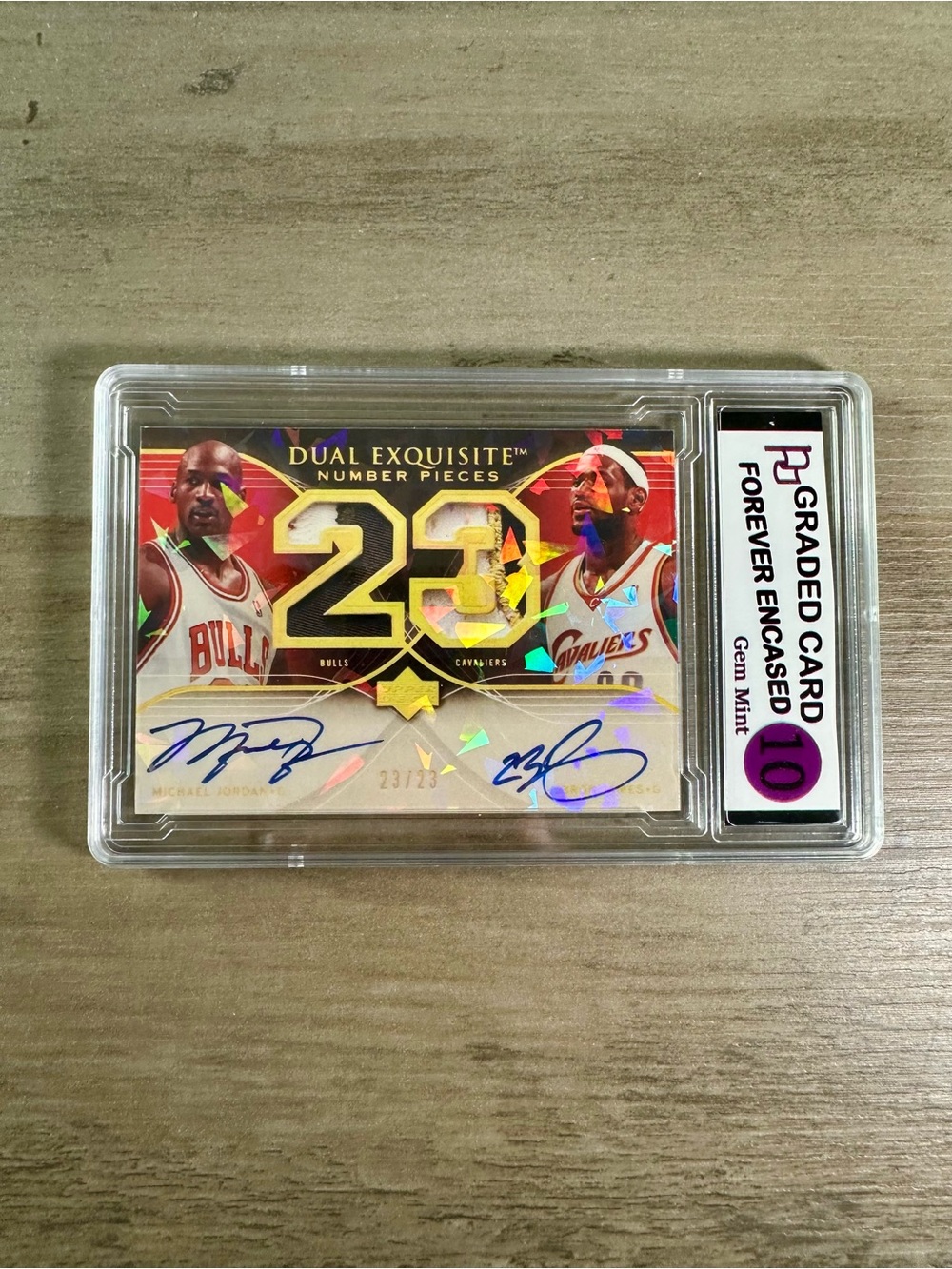 Michael Jordan & LeBron James Dual Exquisite Autograph Gem Mint 10 Novelty Card